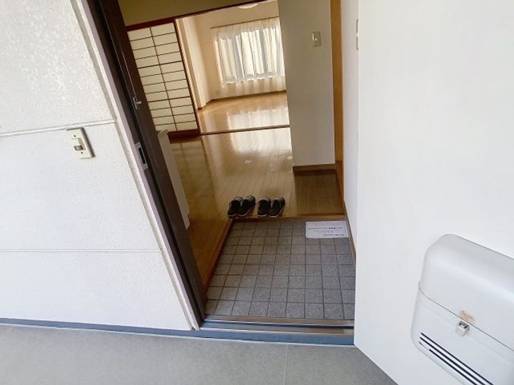 メゾン王子谷の玄関