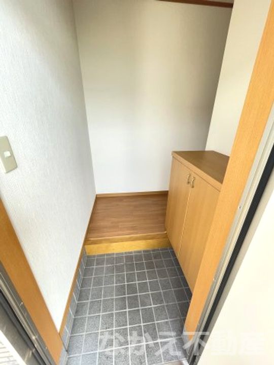 徳島県阿南市羽ノ浦町中庄梶島(アパート)の賃貸物件の玄関