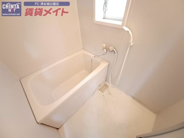 ハイツドヌール A棟の風呂