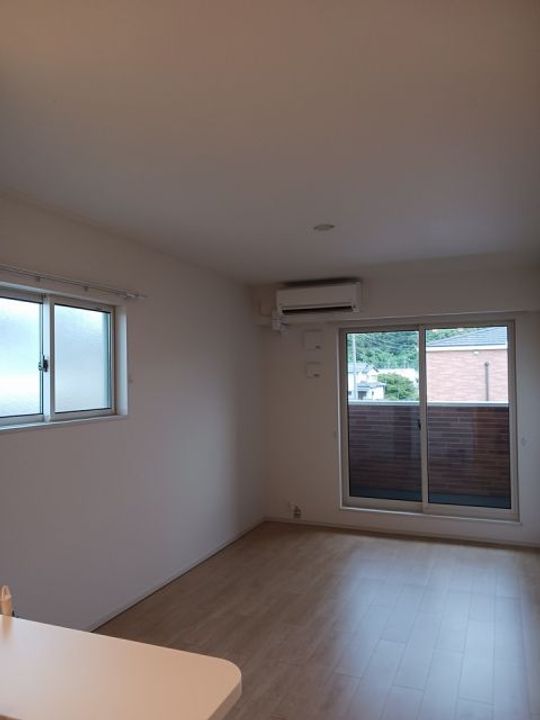 和歌山県和歌山市西浜(アパート)の賃貸物件の居間