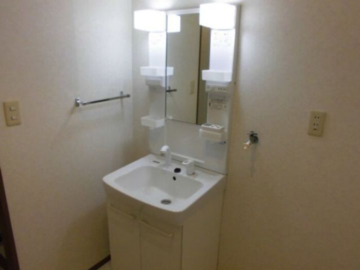 シャネルI&Sの内装