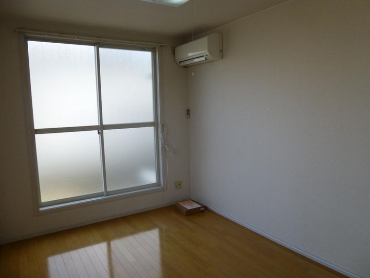 愛知県名古屋市天白区高島1(アパート)の賃貸物件の居間