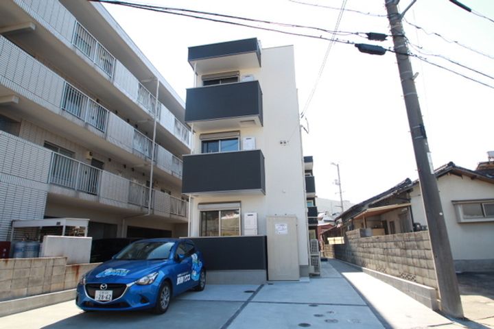 セブンプロート船越南の外観