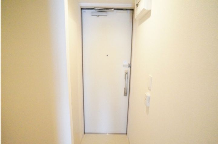 神奈川県相模原市中央区小山1(マンション)の賃貸物件の玄関