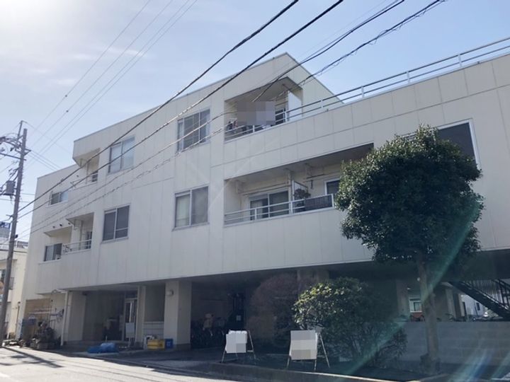 鹿骨センターハイツの外観