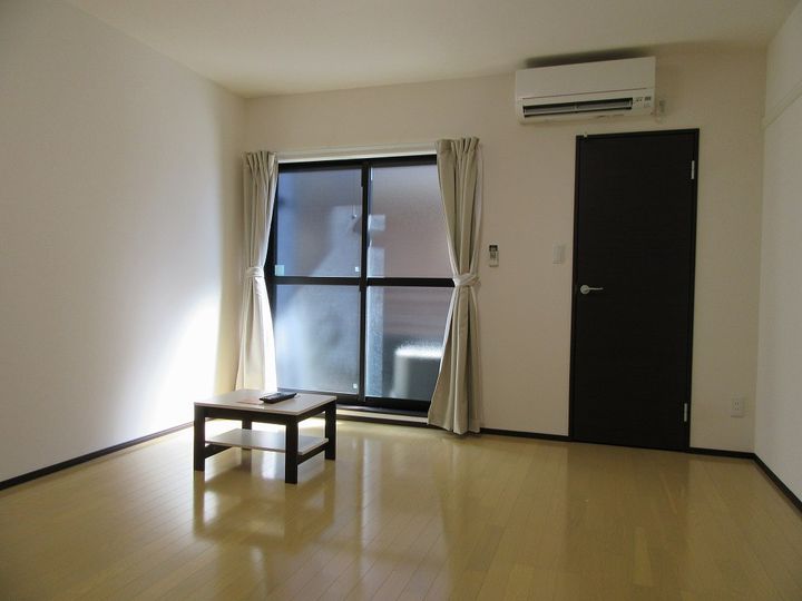 おとがわIIの居間