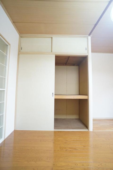 パナハイツ いずみの内装