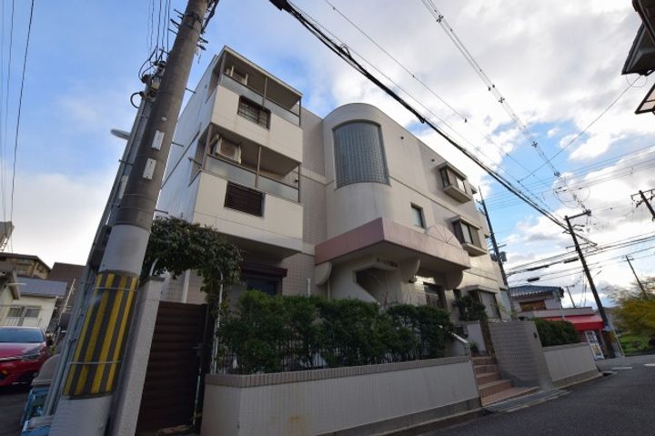 大阪府吹田市千里山西6(マンション)の賃貸物件の外観