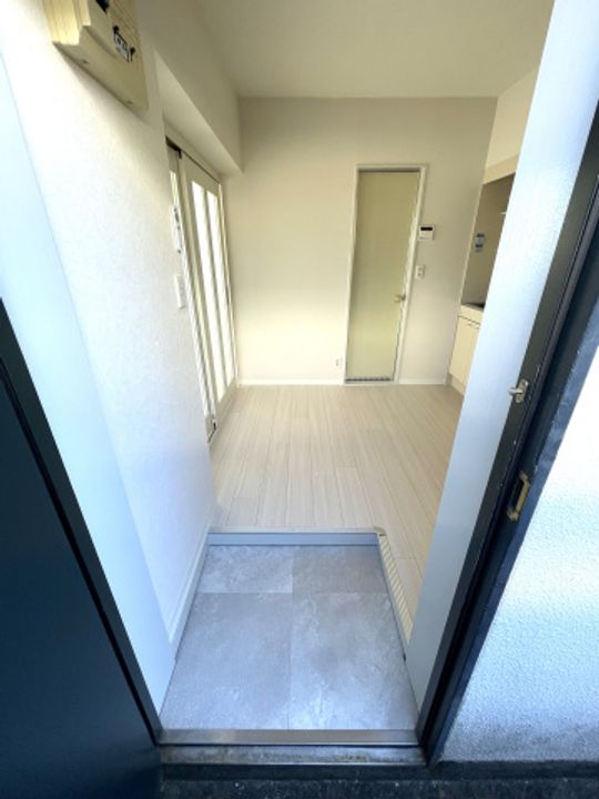 コーポサニーの玄関