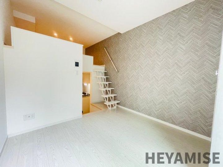 modern palazzo 住吉レジサムの居間