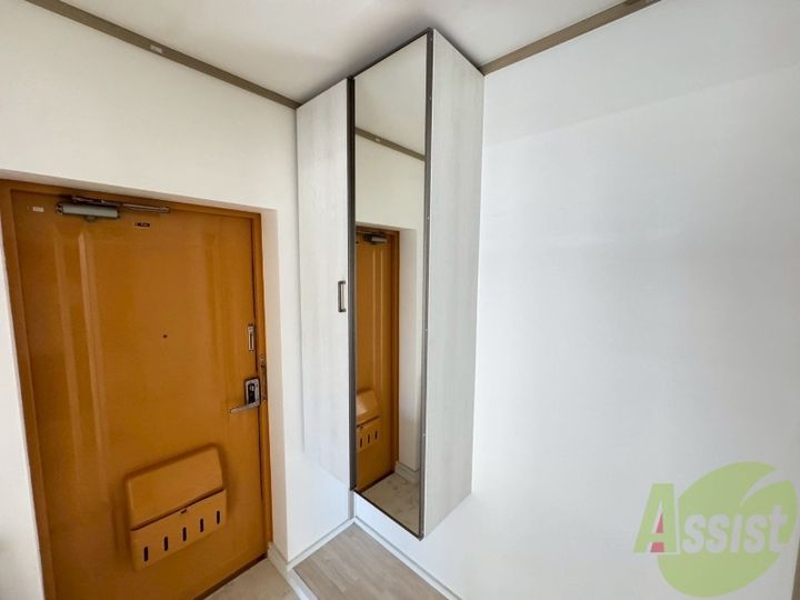 明石貴崎鉄筋住宅10号棟の玄関