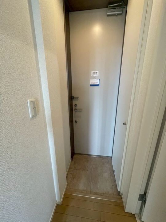 神奈川県茅ヶ崎市中海岸1(マンション)の賃貸物件の玄関