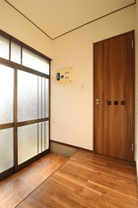 静岡県浜松市中央区安松町(一戸建)の賃貸物件の玄関