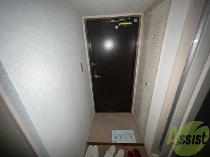 メゾン大和7号館の玄関