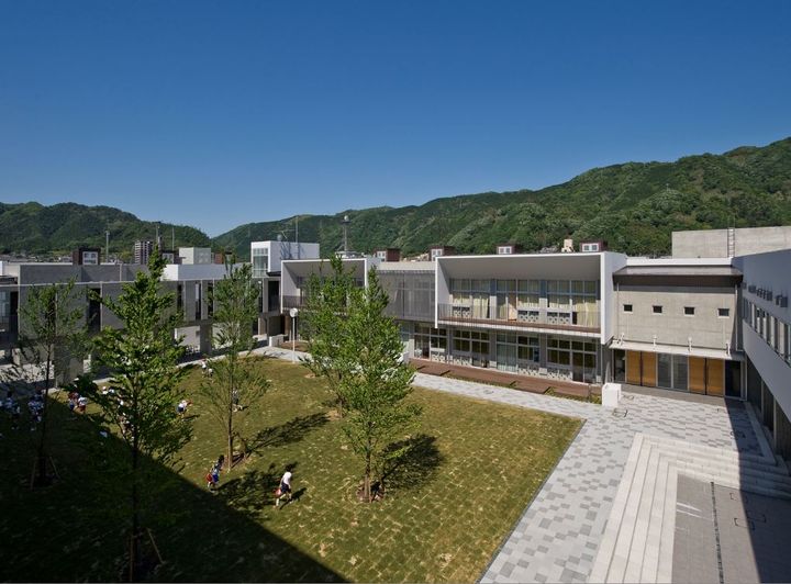 M-1マンションの周辺