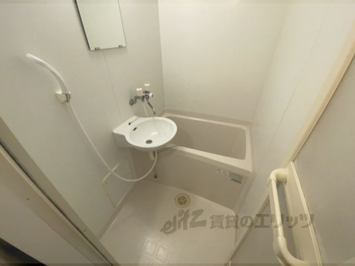 レオパレスアビデ松原町の風呂