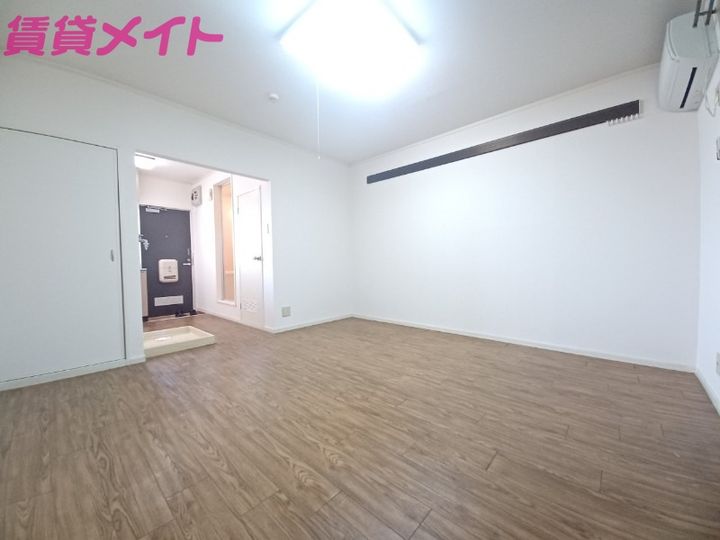 前田ハイツA棟の居間