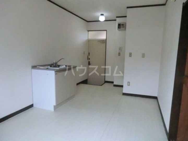 アリス深谷15の居間