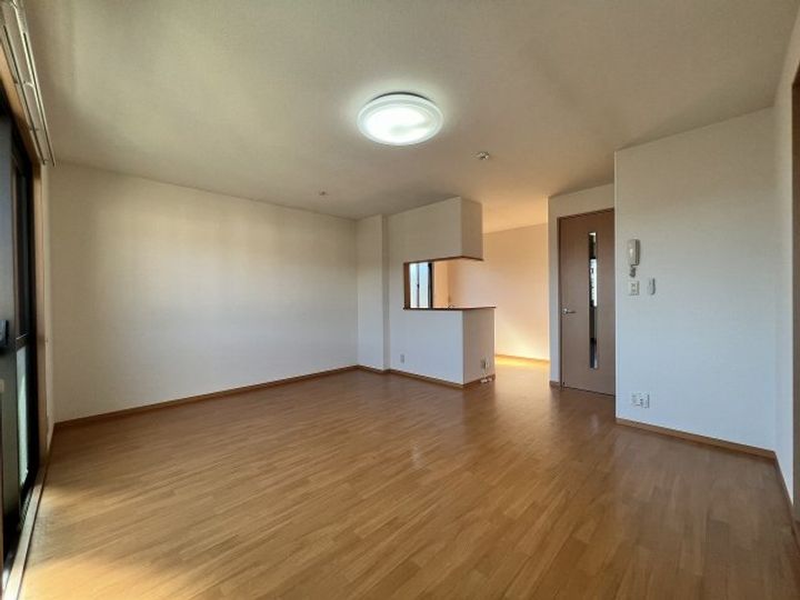 メゾンソレーユA棟の居間