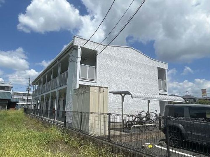 レオパレスミリオンベルの外観