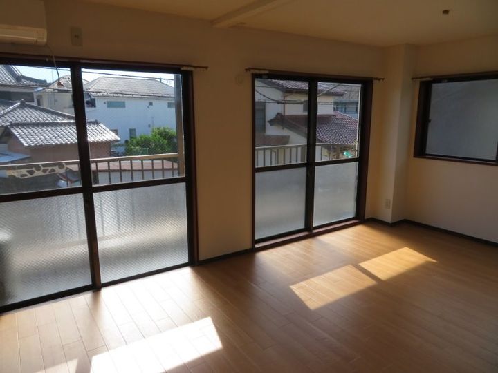 佐藤マンションの居間