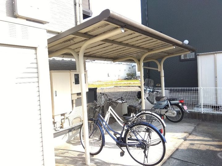 レオパレスカマン セジュールの地図