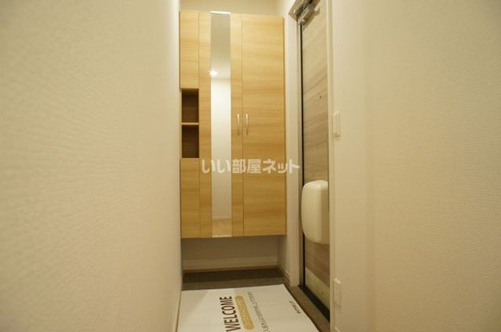 茨城県筑西市伊佐山(アパート)の賃貸物件の玄関