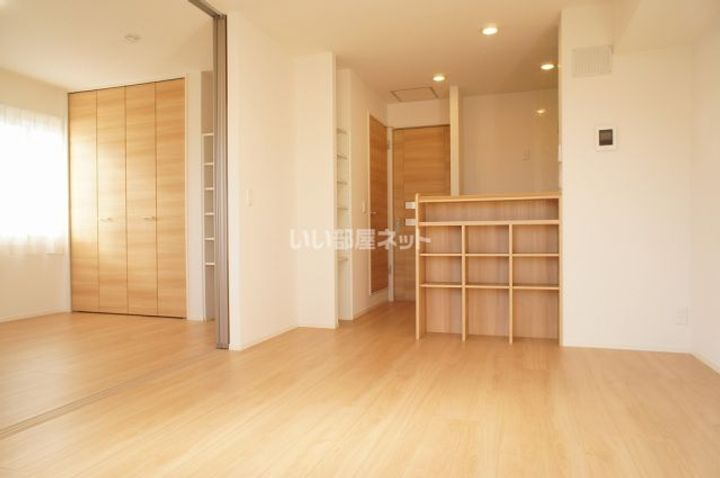 茨城県筑西市伊佐山(アパート)の賃貸物件の居間