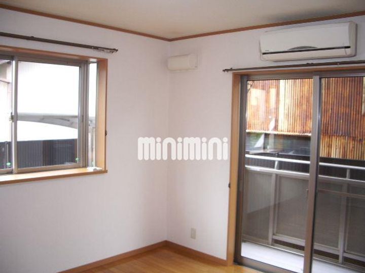 ウイル二番館の居間