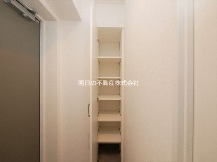 大阪府大阪市住之江区南加賀屋3(マンション)の賃貸物件の玄関