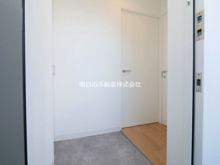 大阪府大阪市住之江区南加賀屋3(マンション)の賃貸物件の玄関