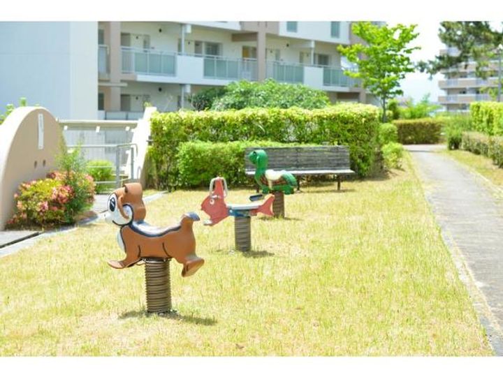 URアルビス旭ヶ丘の地図