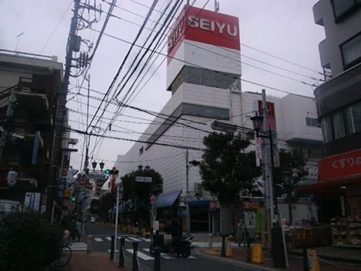 セレクトハウス山三の周辺