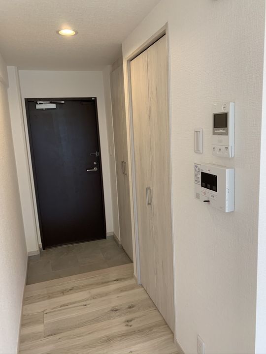 葉山シーサイドマンションの玄関