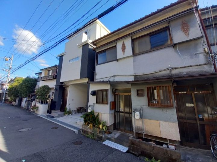 大阪府枚方市宮之阪3(一戸建)の賃貸物件の外観