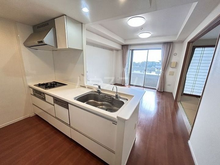 サーパスシティ小田原のキッチン