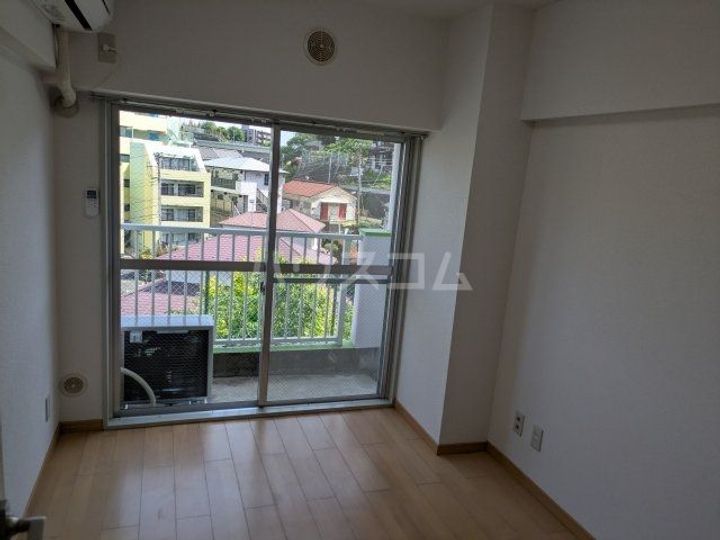 ウィンベルソロ保土ヶ谷第一の居間