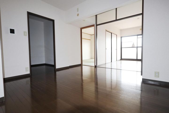 ローレルマンション太田 B棟の居間