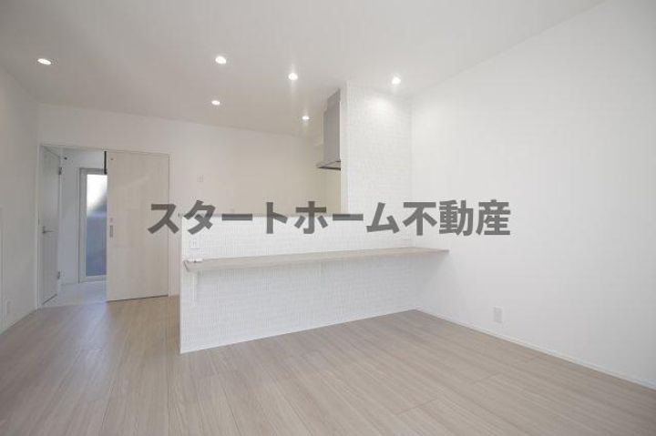 徳島県鳴門市撫養町立岩字七枚(アパート)の賃貸物件の居間