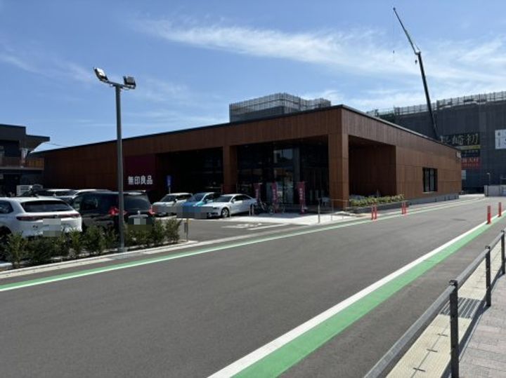 ストーク諏訪Aの周辺