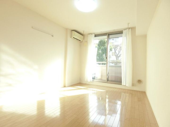 Maisond or KAMEARI WESTの居間