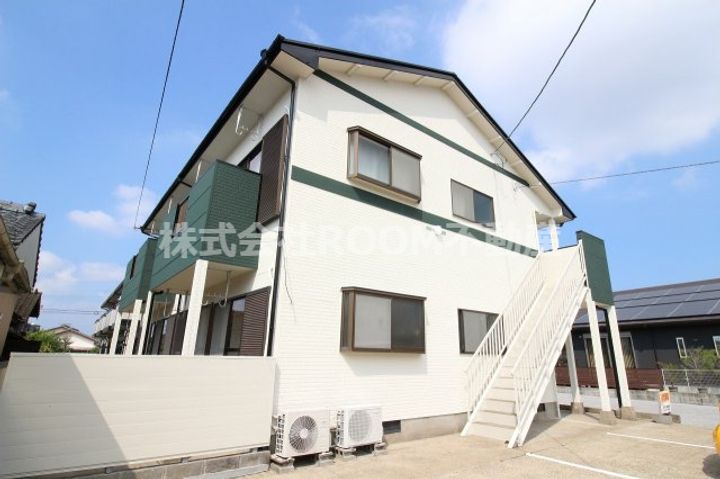 ガーデンR7の外観