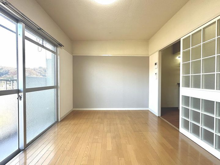 ラウレア旦野原IIIの居間