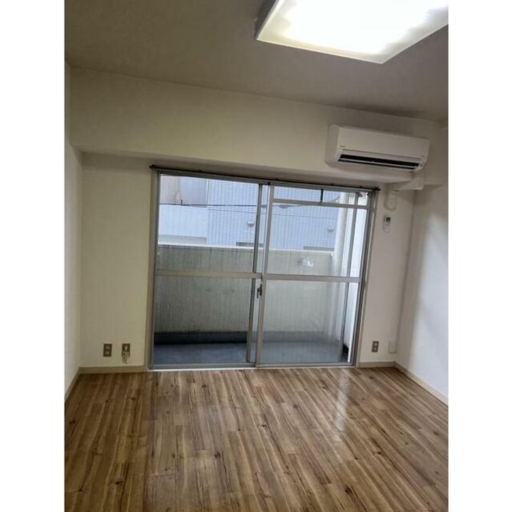 モンテベルデ築地の居間