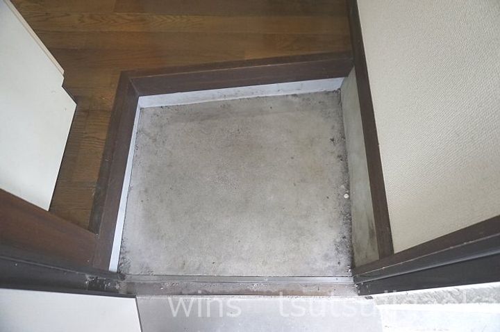 東京都調布市布田2(アパート)の賃貸物件の玄関