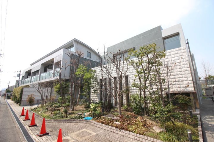 Murata Mansion Artist courtの外観