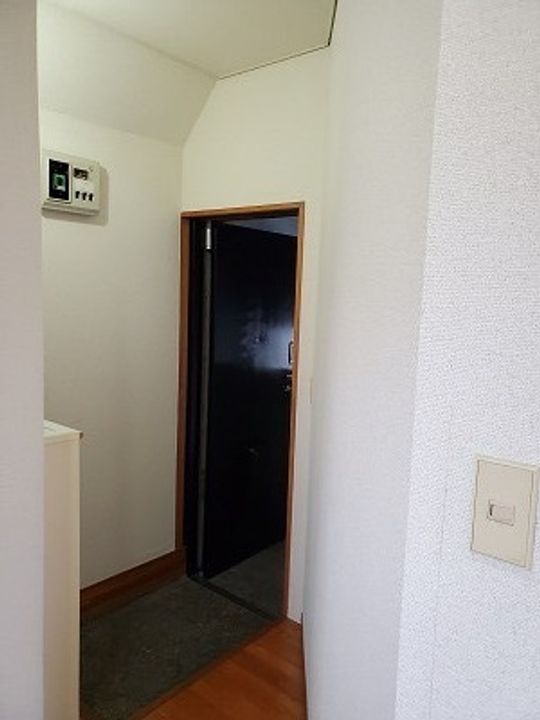 カトレア野崎の玄関