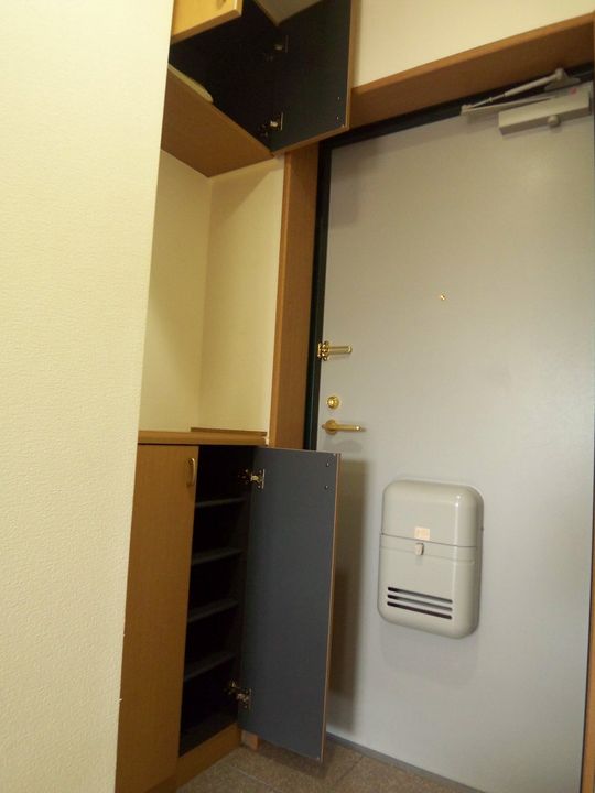 ピュアポートの玄関