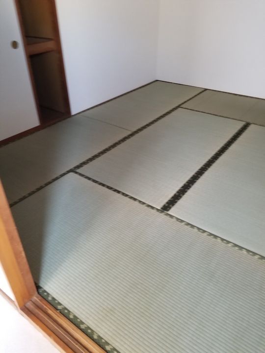 青森県青森市造道3丁目1-1の内装