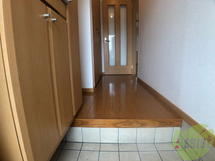ホープヒルズ5番館の玄関